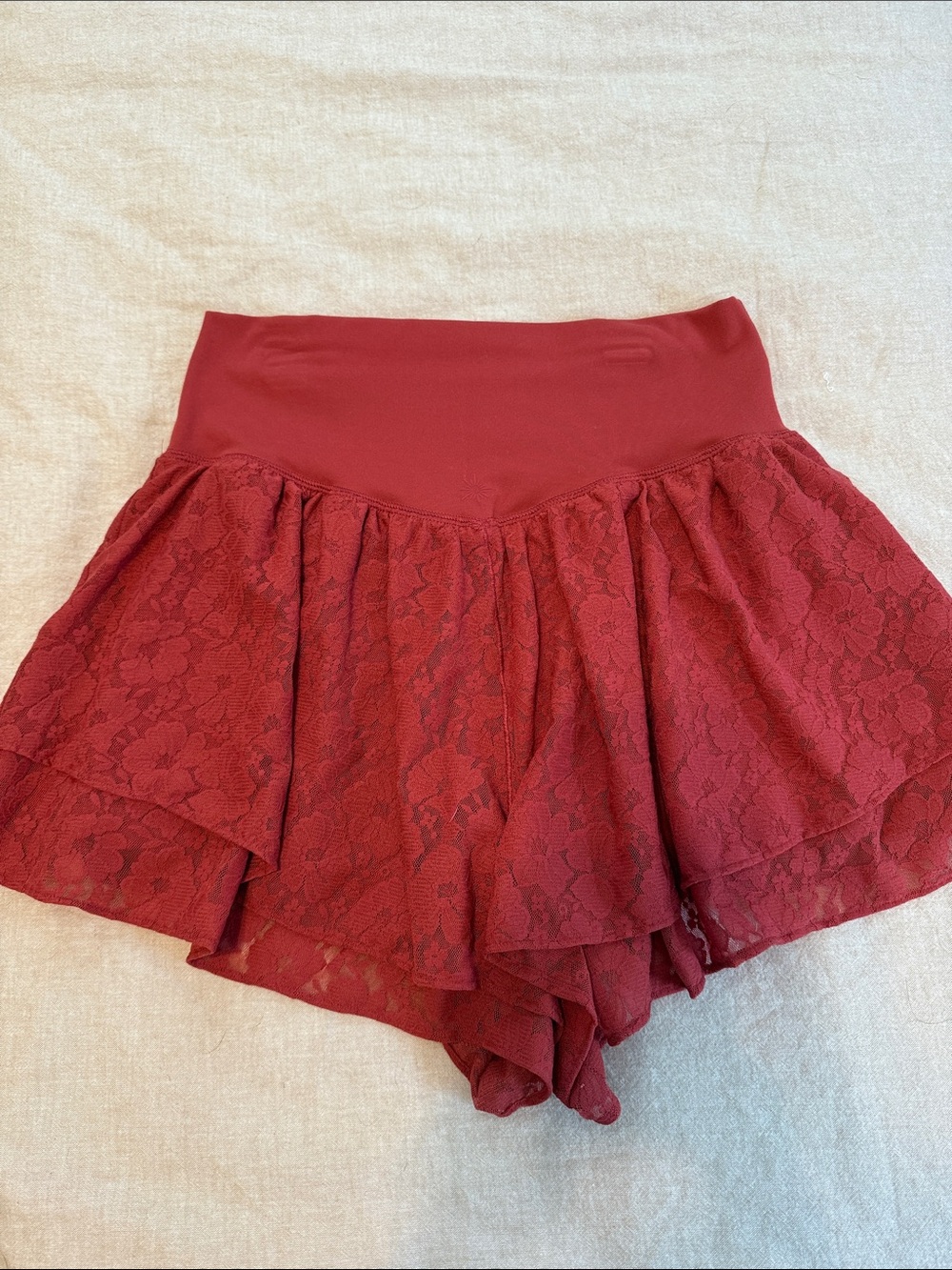 Aerie lace flowy short - Picture 2 of 4